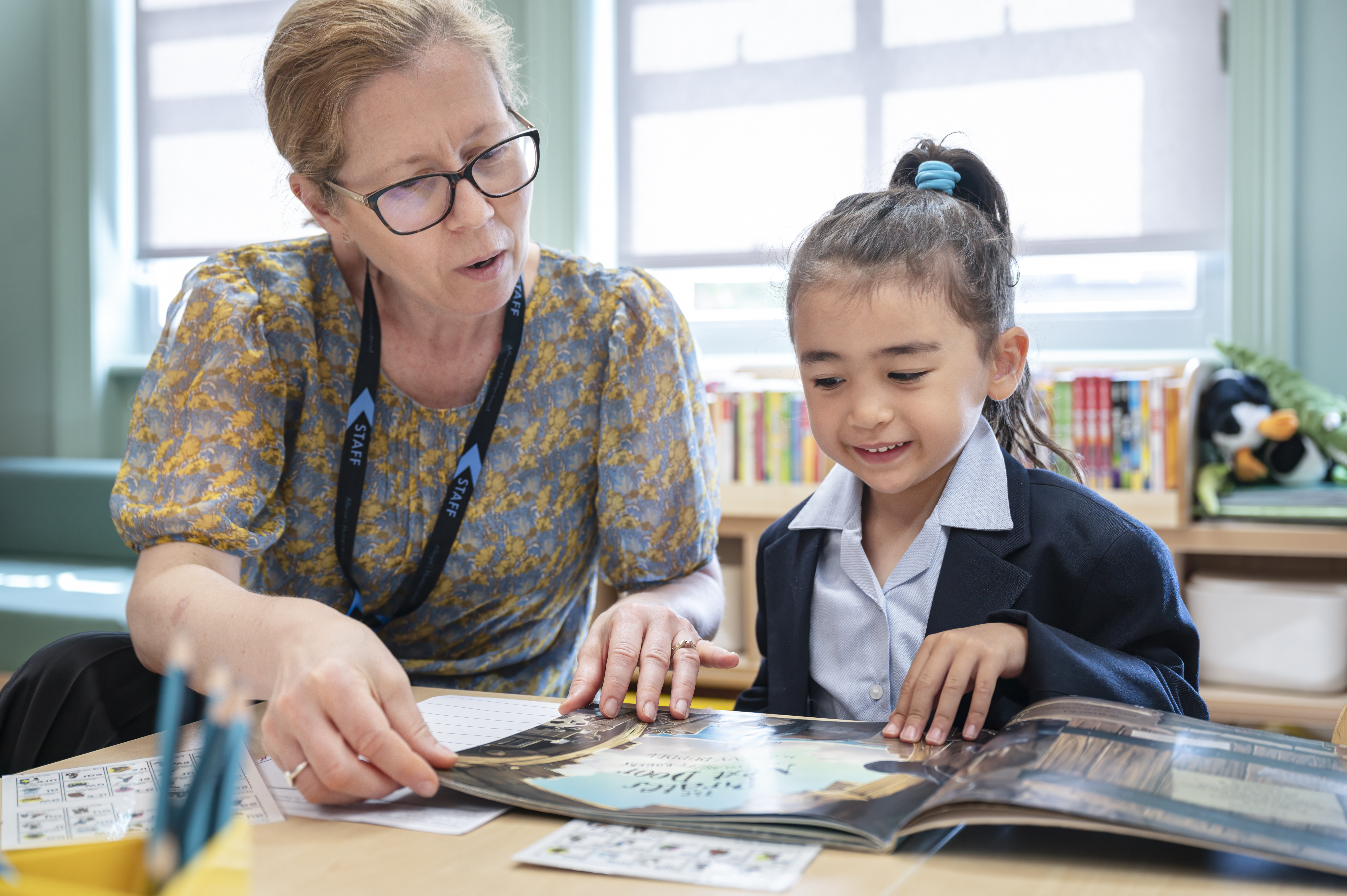 Discover Alleyn's